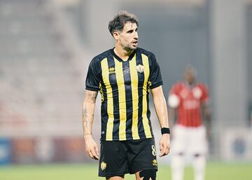 Fue una de las sorpresas en la lista de Vicente Del Bosque, ya que no hab赤a sido convocado antes con la Selecci車n absoluta. En 2012 se march車 del Athletic rumbo al Bayern Munich. En el conjunto alem芍n milit車 9 temporadas y consigui車 25 t赤tulos, entre ellos dos Champions Leagues y 9 Bundesliga. En 2021 dej車 el f迆tbol europeo para jugar en el Qatar SC, su actual equipo.