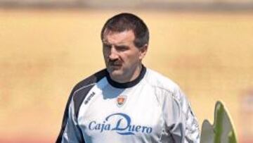 <b>DIFÍCIL. </b>El segundo entrenador ve complicado el partido.