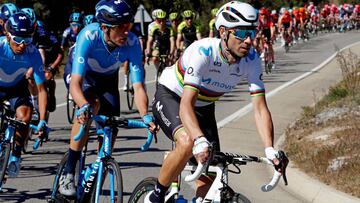 Alejandro Valverde, del equipo Movistar, rueda durante la segunda etapa de la Volta a Catalunya.