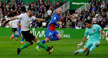 Matheus Aias, del Racing, frente al Andorra.