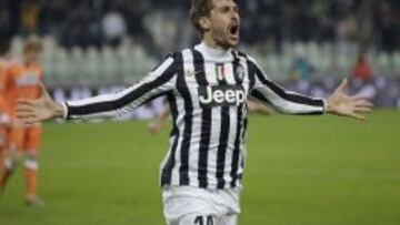 Llorente marca en el descuento y hace más líder a la Juventus