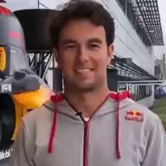 Pérez ya luce de Red Bull y trabaja en el asiento y simulador