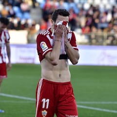 El Elche frena en seco al Almería de Gutiérrez