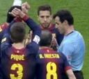 Los árbitros denuncian el gesto de Gerard Piqué esposado