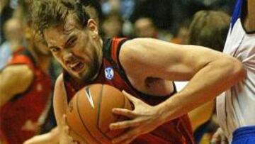 <strong>IMPARABLE MARC.</strong> El pívot catalán ha demostrado que está en un gran momento de forma.