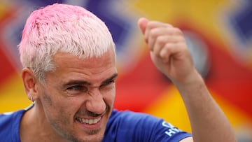 Griezmann, en la sesi¨®n del Atl¨¦tico. Plata, vida y penaltis.