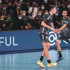 Ángel Fernández releva a
Valero Rivera en la Selección