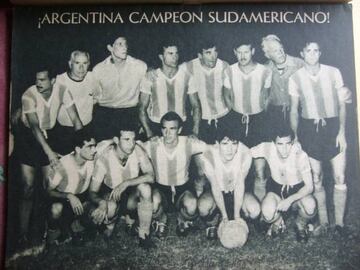 Selecci&oacute;n Argentina - Campeones de 1959. Ganaron en casa a pesar de que el gran favorito era Brasil, que ven&iacute;a de ganar el Mundial de 1958 en Suecia y contaba con estrellas como Pel&eacute;, Zagallo, Did&iacute;, Vav&aacute; y Nilton Santos.