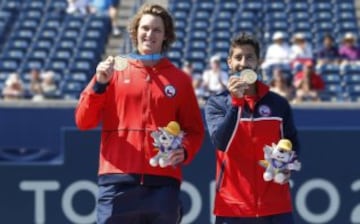 Los tenistas nacionales consiguieron el oro en dobles en los Panamericanos de Toronto. También fueron cruciales en para que Chile subiera de categoría en Copa Davis, y sembraron esperanzas en el tenis nacional. 