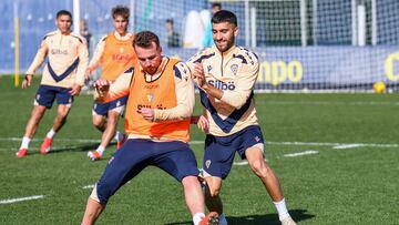 Javi Ontiveros, en un entrenamiento con el Cádiz.