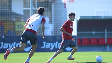 Aimar durante el entrenamiento de ayer.