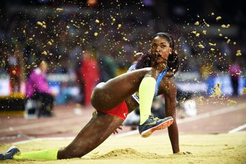 La colombiana Caterine Ibargüen obtuvo la medalla de plata en la final del Salto Triple del Mundial de Atletismo con un registro de 14.89 m, superada por la venezolana Yulimar Rojas quien registró 14.91 m. El podio lo cerró la kazaja Olga Rypakova con 14.77 m.