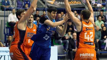 Pleiss, Abalde y Doornekamp, del Valencia.