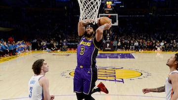 Zancada gigante de los Lakers