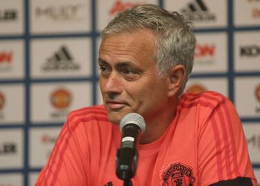 Mourinho's pre-season fears mount with Sanchez sidelined