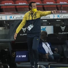 Emery: "Pido perdón, es mi responsabilidad la mala primera mitad"