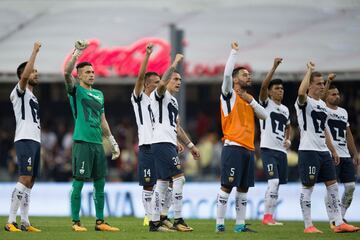 Action photo during the match America vs Pumas UNAM corresponding Round 3 of the League MX of the Apertura 2017 Tournament at Azteca Stadsum.

 Foto de accion durante el partido America vs Pumas UNAM, correspondiente a la Jornada 3 de la Liga MX del Torneo Apertura 2017, desde el Estadio Azteca en la foto:  Equipo Pumas tras la derrota

05/08/2017/MEXSPORT/Javier Ramirez