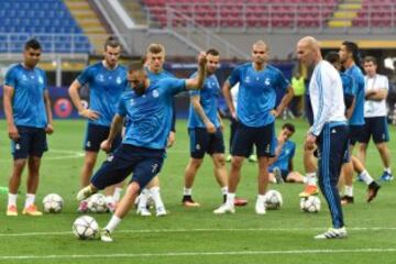 Último entrenamiento del Real Madrid antes de la final. Benzema.