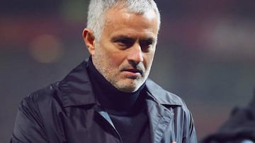 The Sun revela la supuesta relaci&oacute;n extramatrimonial de Jos&eacute; Mourinho.