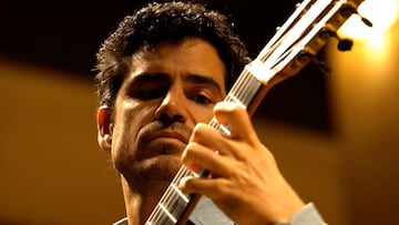 El músico español que triunfa en todo el mundo. Por qué su mano izquierda es más grande que la derecha