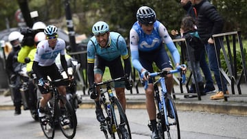 (From R) Spain's Marc Soler, Spain's Omar Fraile and Spain's David De La Cruz ride a breakaway during the 110 km eighth and last stage of the 76th edition of the Paris-Nice cycling race, in and around Nice, on March 11, 2018.
/ AFP PHOTO