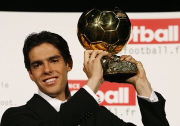 Con menos de 20 años, Kaká ya era una estrella en el Sao Paulo. De allí dio el salto al Milan, donde conquistó el Balón de Oro en 2007. El brasileño fue el sucesor en el premio de Cannavaro y precedió a un futuro madridista como Cristiano Ronaldo. 