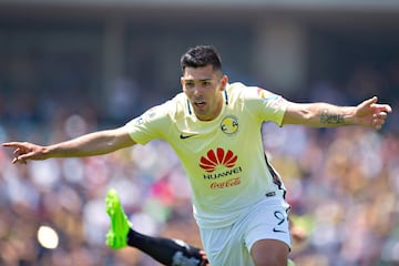 Será el acompañante de Oribe Peralta en el ataque.