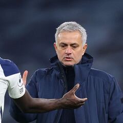 Davinson, firme en Tottenham y feliz por la influencia de Mourinho