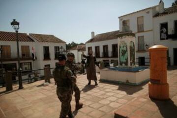 Varios jugadores durante un partido de airsoft en Coin, cerca de Málaga.