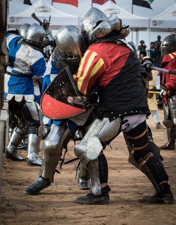 En los alrededores del Castillo de Belmonte, Cuenca, se ha disputado el IV Torneo Nacional de combate medieval, que goza cada año de más aficionados. 
 