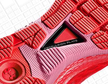 Nueva zapatilla conectada HOVR Machina