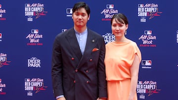 Get to know a little more about his wife, Japanese basketball player Mamiko Tanaka.