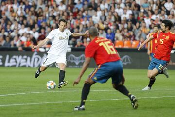 Marchena con el balón. 









