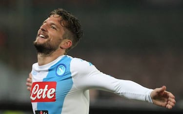 Mertens renews Napoli deal