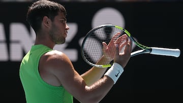 Carlos Alcaraz, durante su partido contra Tommy Paul en el Open de Australia.
