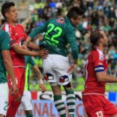 Wanderers soportó la presión y quedó a un punto de la U