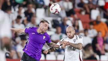 Casas salta con Jon García