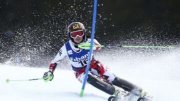 Fenninger gana en Bansko y se acerca a 64 puntos de Maze