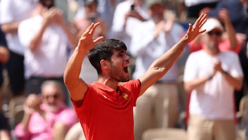 After thrashing Félix Auger-Aliassime in straight sets at Roland Garros, Spain’s Alcaraz is one step away from winning Olympic gold.