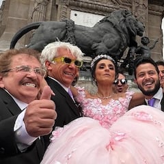 Bárbara Torres celebra la fiesta de XV años que nunca tuvo