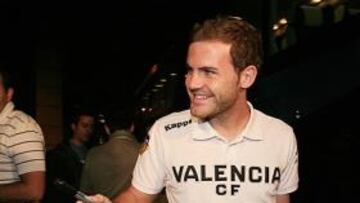 <b>COLÍDER. </b>El Valencia aterrizó ayer en Gijón empatado a puntos en lo más alto de la clasificación de Primera.