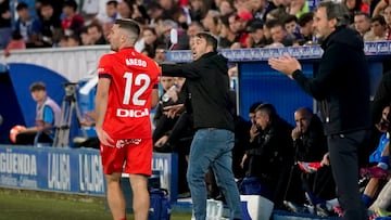 Coudet ante Osasuna.