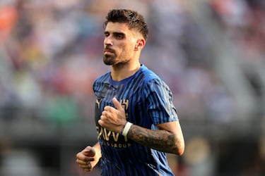 Rúben Neves se lo piensa