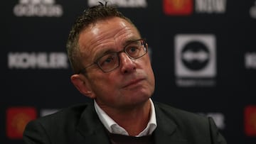 United's Rangnick points to defensive frailty in first press conference