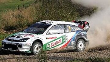 <b>POSIBLE RETIRADA DE FORD. </b>Markko Martin y su copiloto Michael Park en su Ford Focus en la pasado Rally de Japón.