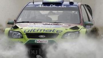 <b>SORPRENDENTE LÍDER.</b> El finlandés Jari-Matti Latvala (Ford) protagonizó la sorpresa de la jornada y lidera el Rally de Nueva Zelanda por delante de los favoritos. A falta de la última jornada, el español Dani Sordo (Citroen) es cuarto.