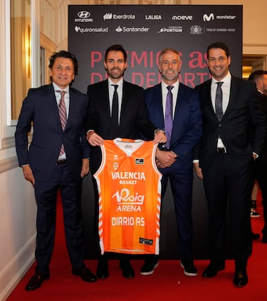 José Félix Díaz; Director Editoral de AS, Enric Carbonell; Director general del Valencia Basket, Victor Sendra; Director general del Roig Arena y Aloysio Araujo; Director General de Deportes de Prisa Media.

