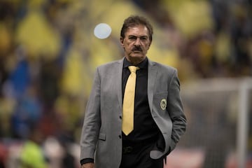 La Volpe ha dejado toda una escuela de técnicos en el Fútbol Mexicano, así como formación de grandes jugadores. Su gran carrera como maestro de la táctica no ha sido redituable con títulos, pues sólo tiene uno en nuestro balompié desde 1983. Sus logros son hasta el momento la liga con Atlante de la temporada 1992-93, además de la Copa Oro 2003 y el Preolímpico 2004 con Selección Mexicana. Actualmente dirige al Pyramids FC de la Liga Premier de Egipto, con el que busca el título liguero y clasificar a la Champions asiática.