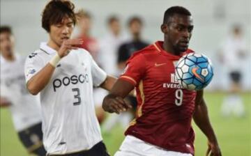 1. Jackson Martínez (Col), del Guangzhou Evergrand. De 30 millones de euros a 9 millones.