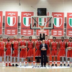 La hora del Armani Milán